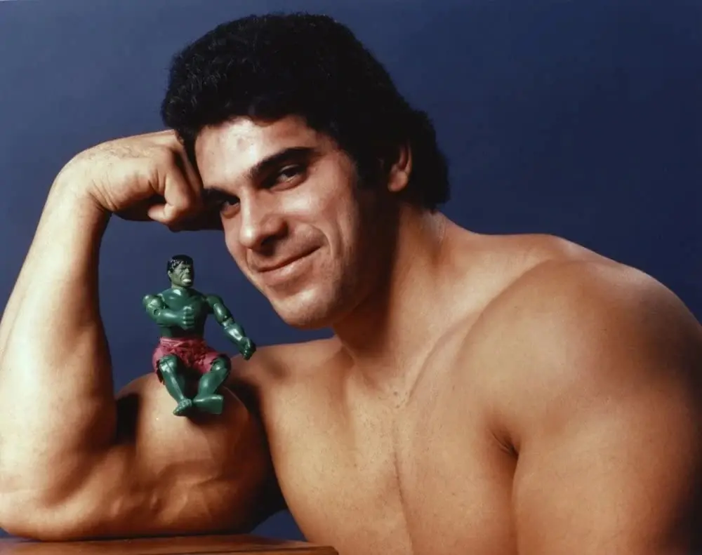Lou Ferrigno had a tough upbringing since he was quite timid due to his hearing loss, which was caused by an ear infection he had when he was younger. 