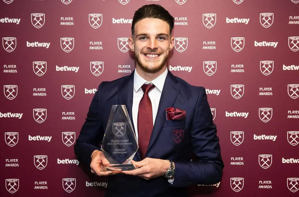 Declan Rice is one of the top young midfielders in Europe, and in a short period of time, his value at the international level has increased tremendously.