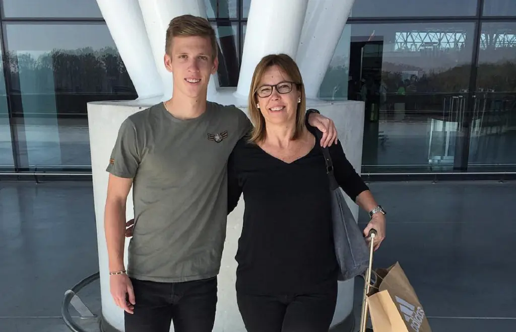 Dani Olmo's mother Dorita Olmo is a very supportive mother who has always motivated her children to pursue their dreams.
