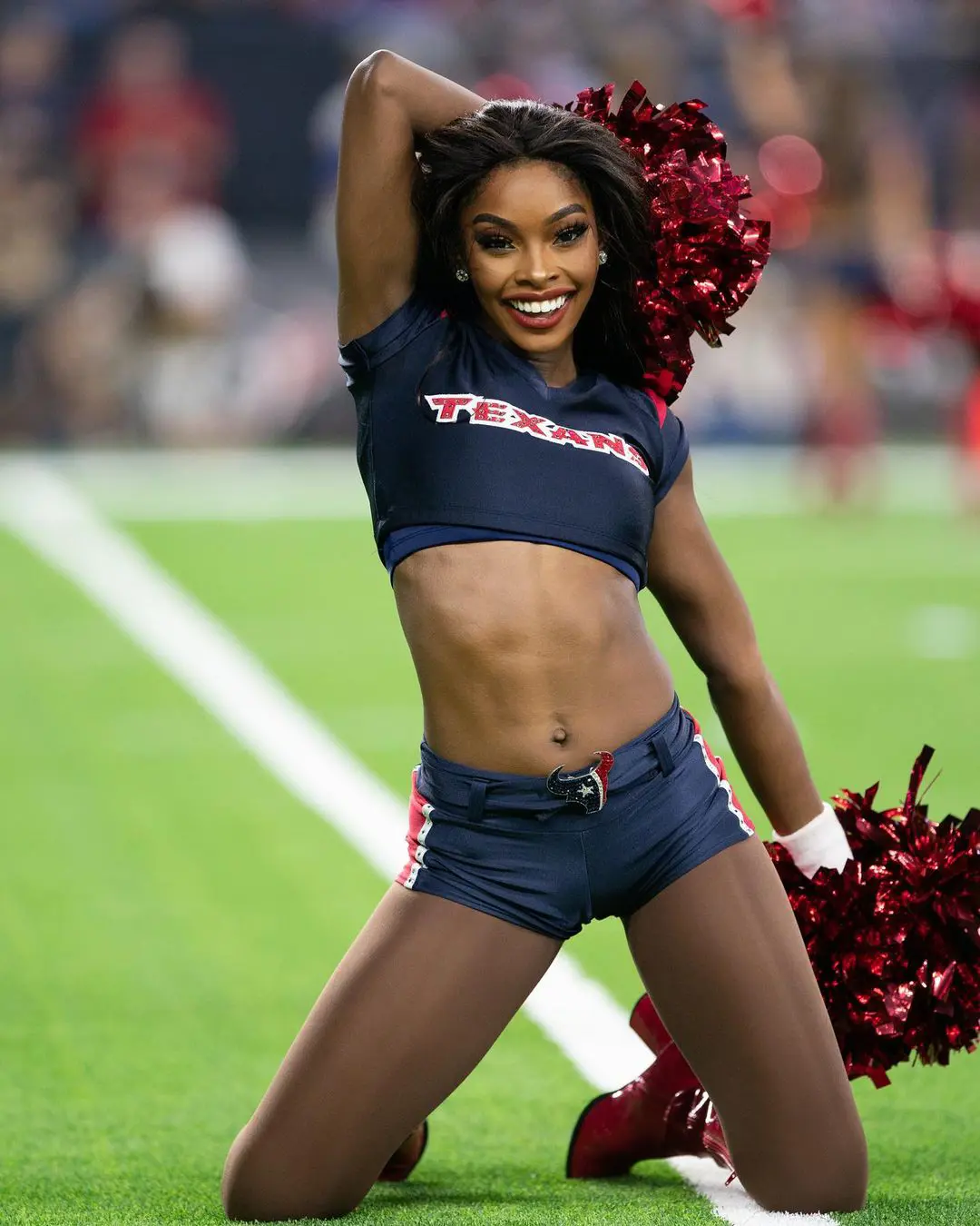 Shakiia R. is a five year Texans veteran cheerleader 