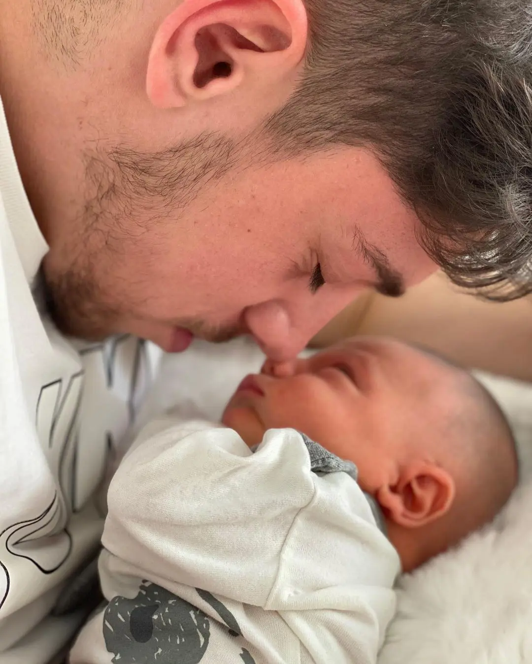 Fede's first father day as him being a father.