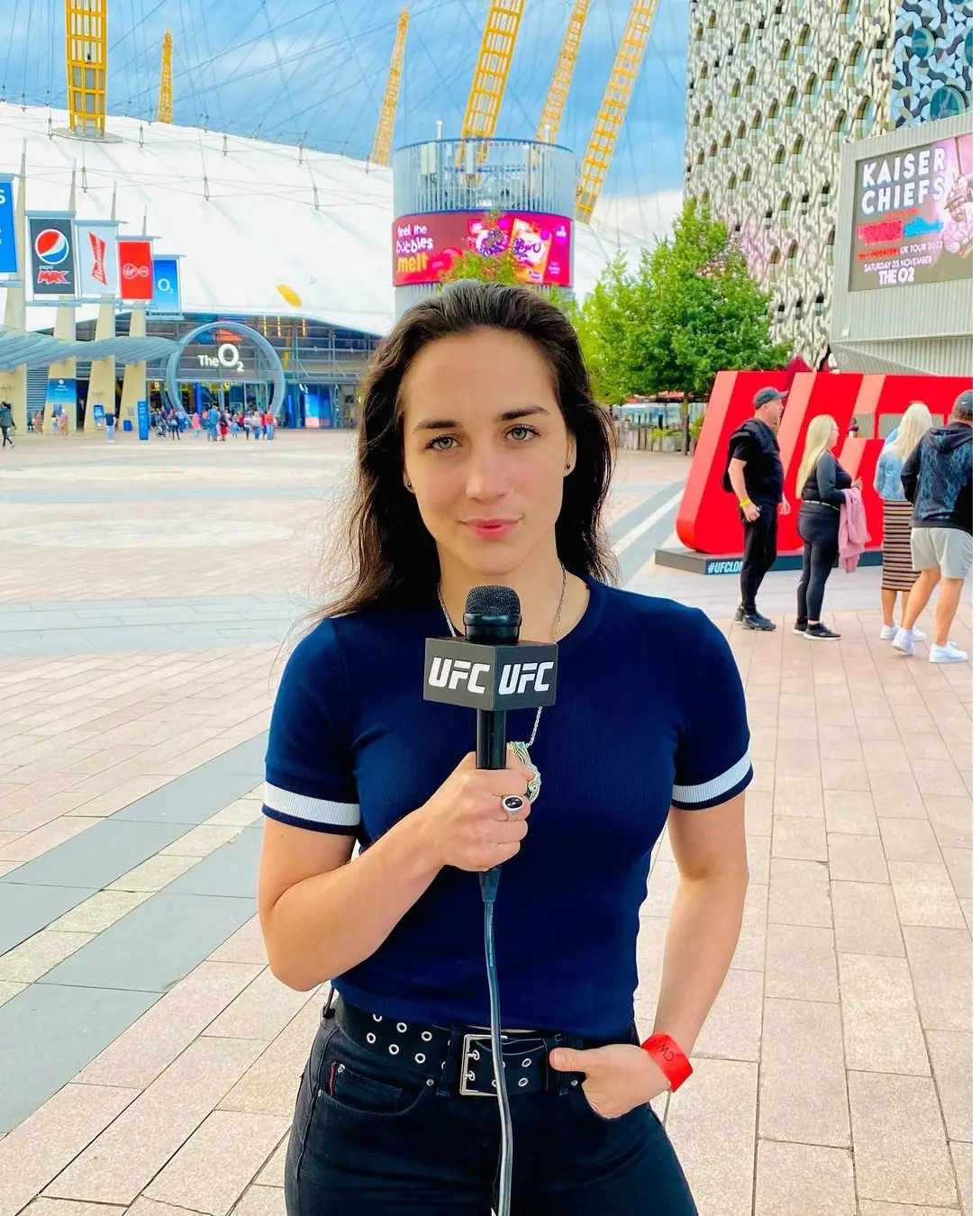Veronica Macedo covering her first event for UFC Español in London