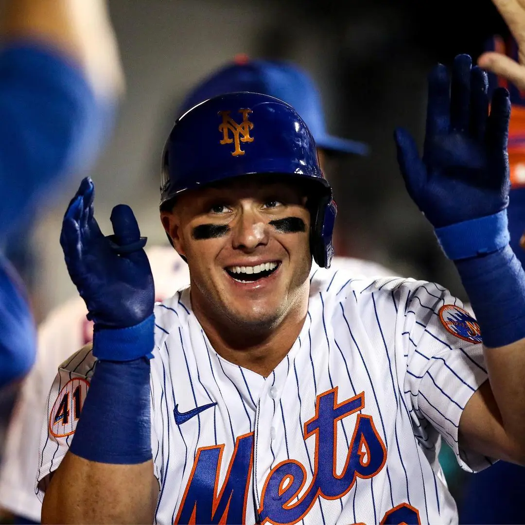 James McCann plays for the Mets