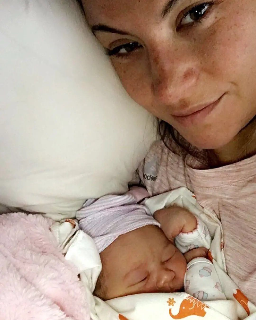 She shared the very first picture of her daughter after her birth via Instagram 