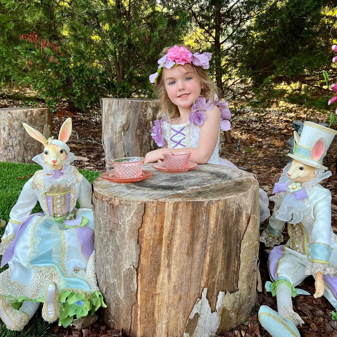Oakley celebrated her 5th birthday in a fairytale themed party.