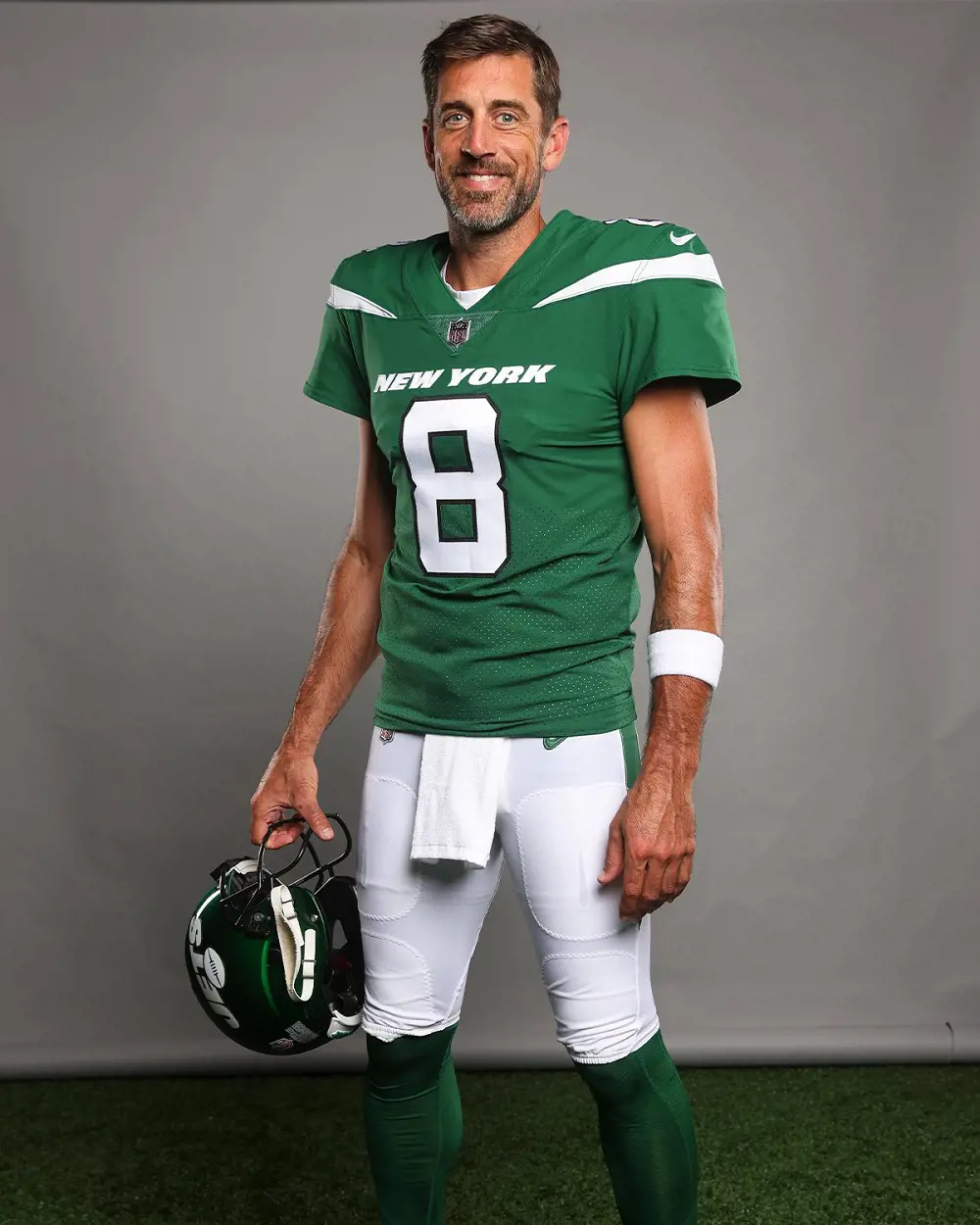 Aaron Rodgers in his new uniform for the 2023-24 season as a player for the Jets