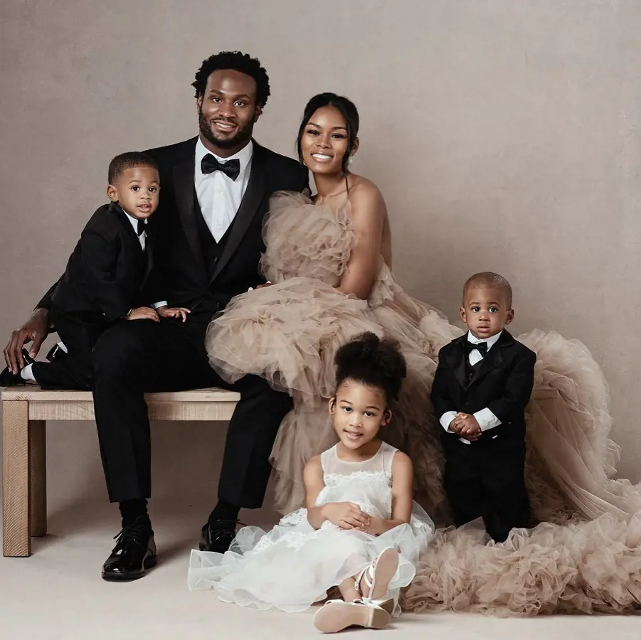 Latavius and his Missus with their kids