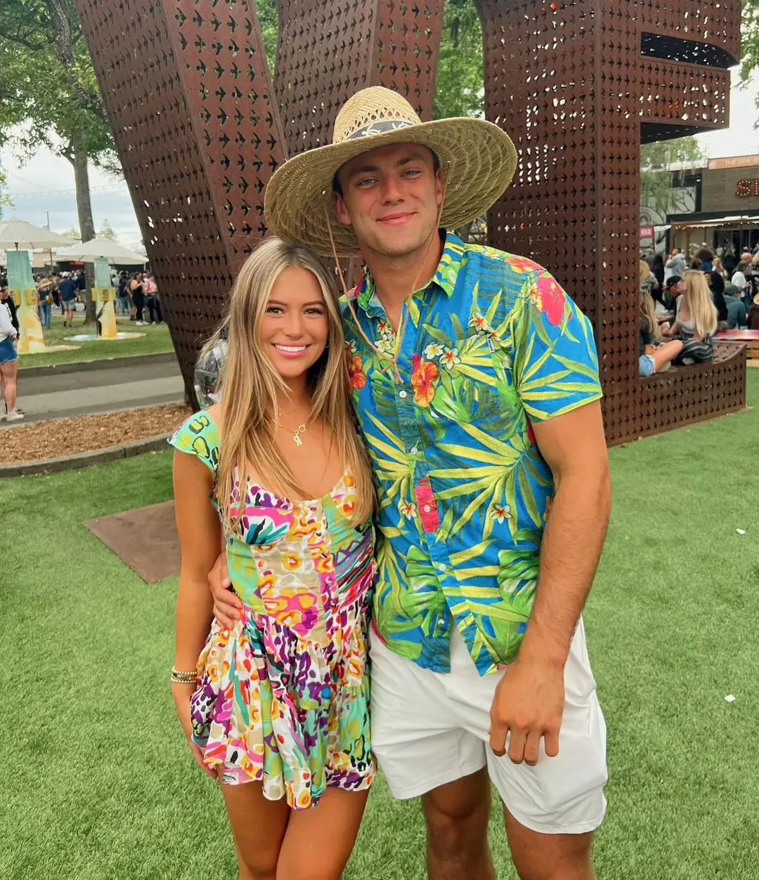 Bulldogs tight end Bowers and his girlfriend Cameron Rose wear fancy outfit at Napa, California in June 2022