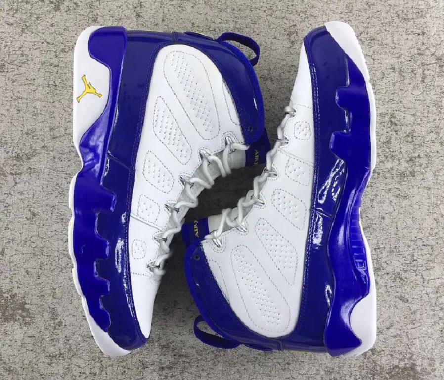 Air Jordan 9 fits fits true to size, but not for wider feet.
