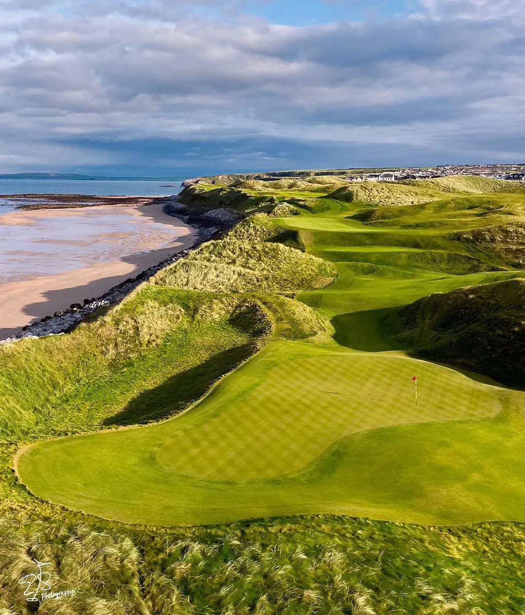 Ballybunion golf club is located on the north west coast of County Kerry, in the south west of Ireland.