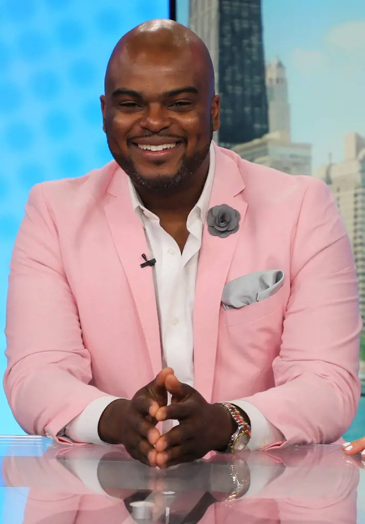 Jason Goff at the set of Pre Game Live donning pink blazer in October 2019