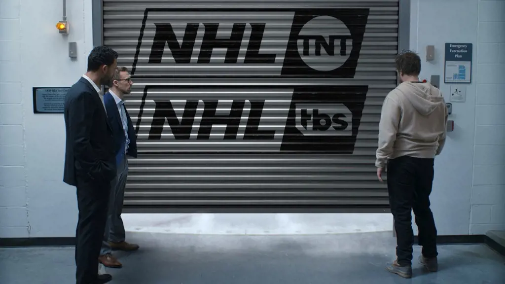  Liam McHugh on the set of NHL on TNT in April 2023