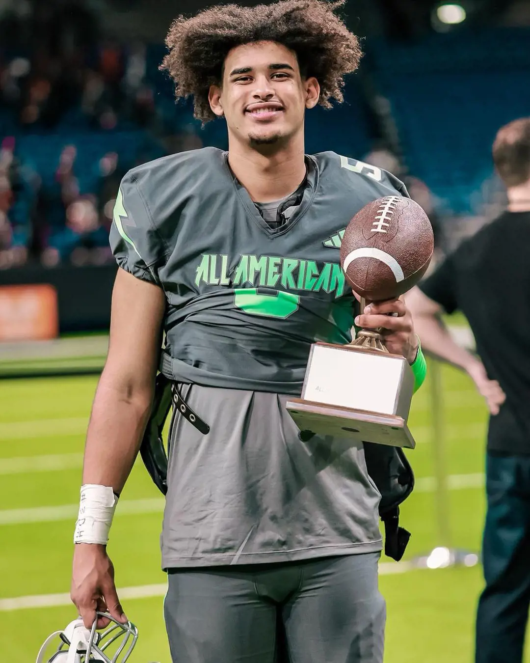 Dante is an American football quarterback. He played in the 2023 All-American Bowl.