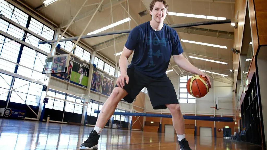 Cameron signed with his hometown team, the Brisbane Bullets of the National Basketball League in 2016.