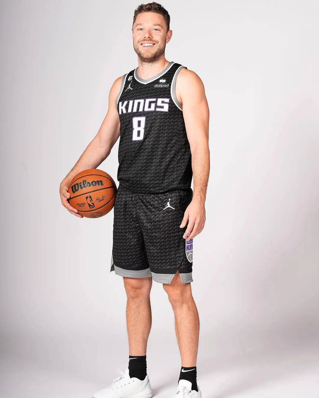Matthew signed with the Sacramento Kings on July 29, 2022. 