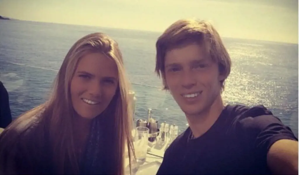 Andrey and Anastasija spending their time together at the beach.