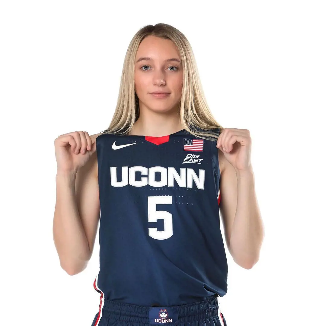 Paige flaunting UConn's blue jersey in November 2020