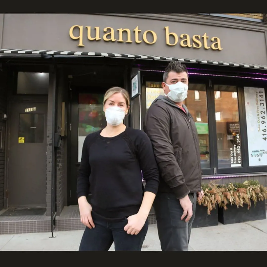 Julia and Tomas at Quanto Basto restaurant during the COVID-19 pandemic.