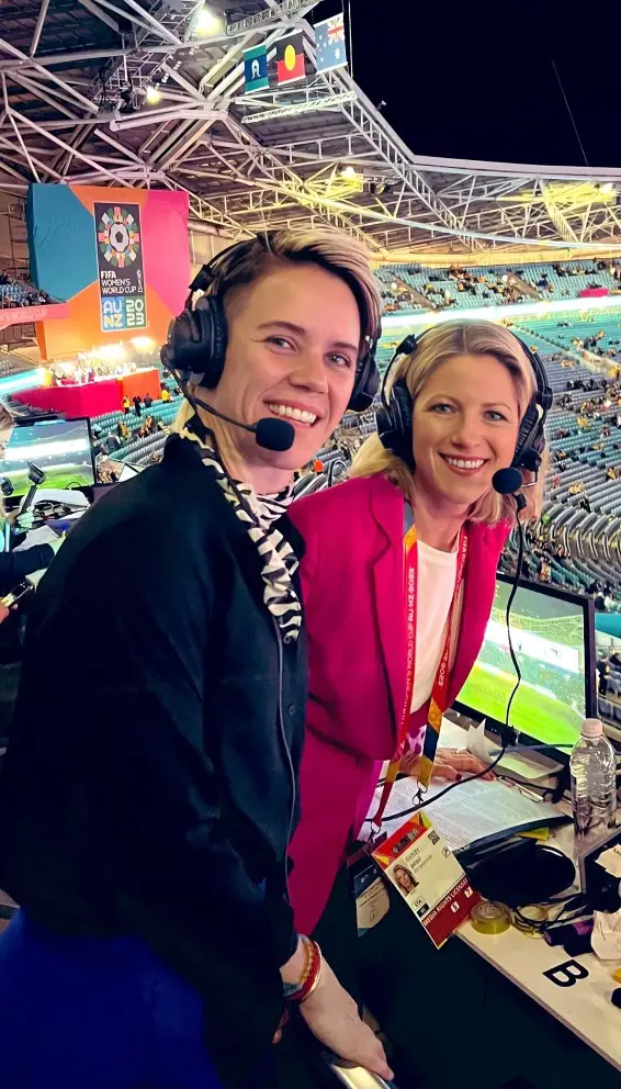Jacqui Oatley (right) alongside her partner and analyst Lori Lindsey (left)