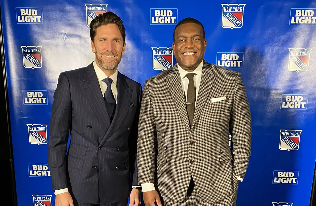 Weekes sharing a picture with Henrik Lundqvist in January 2022