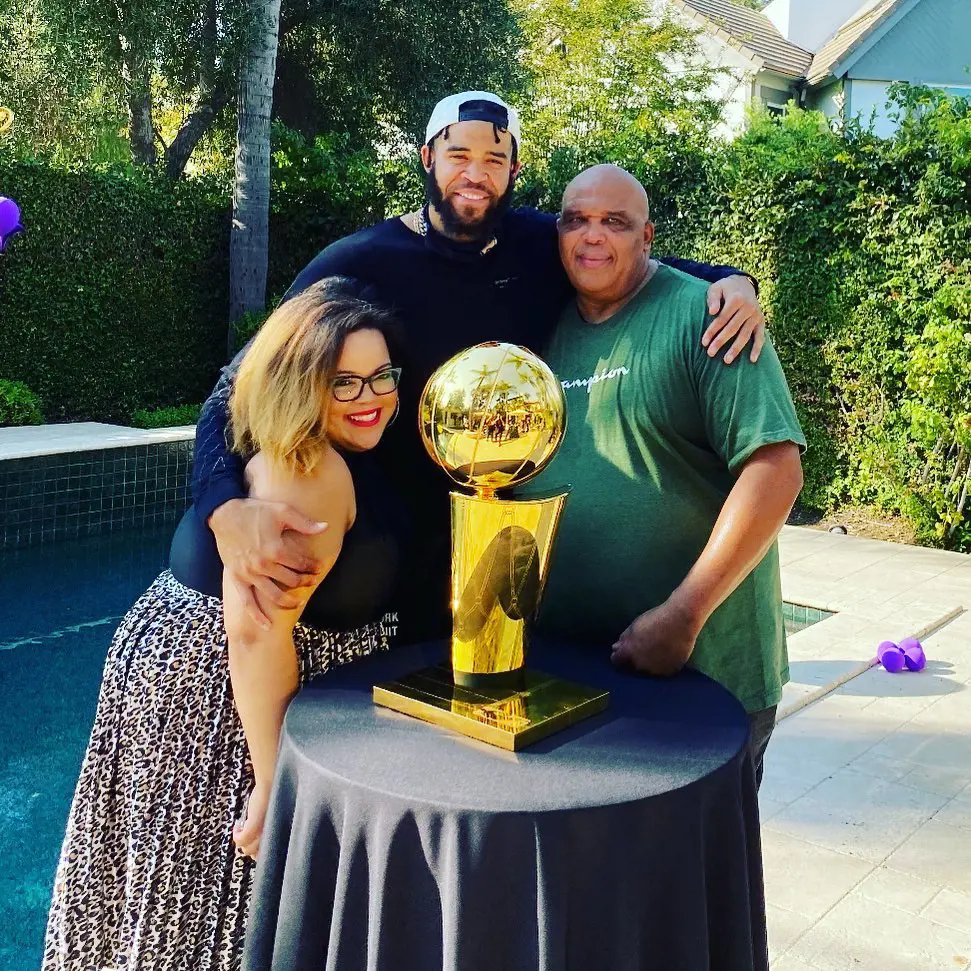 Jayale with his little sis Tiffany and dad George Montgomery feeling proud with the NBA star after he won the championship trophy with Lakers in 2020