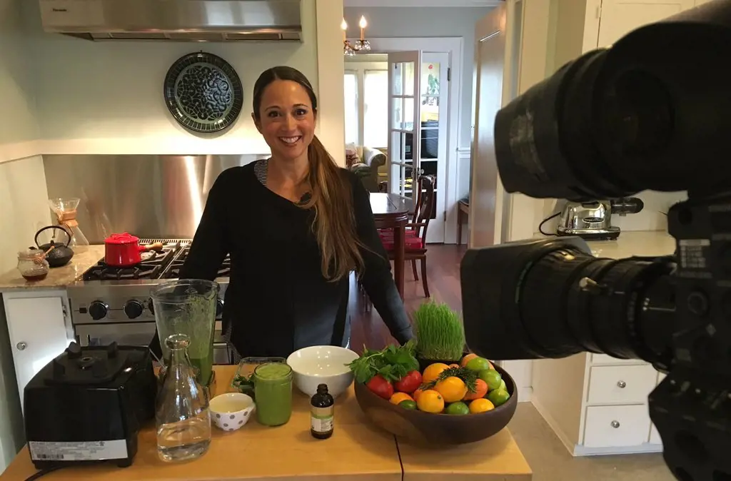 Monica in her kitchen to click photos for MoreGDO in January 2016