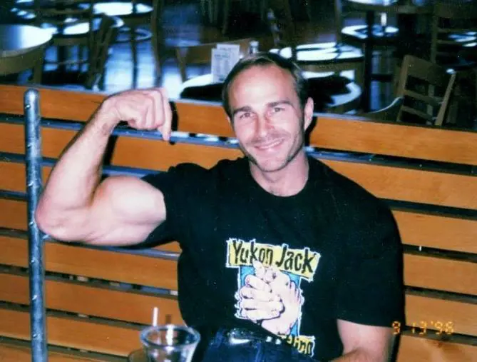 Patton won 10 World Wristwrestling Championship in a row in featherweight division.